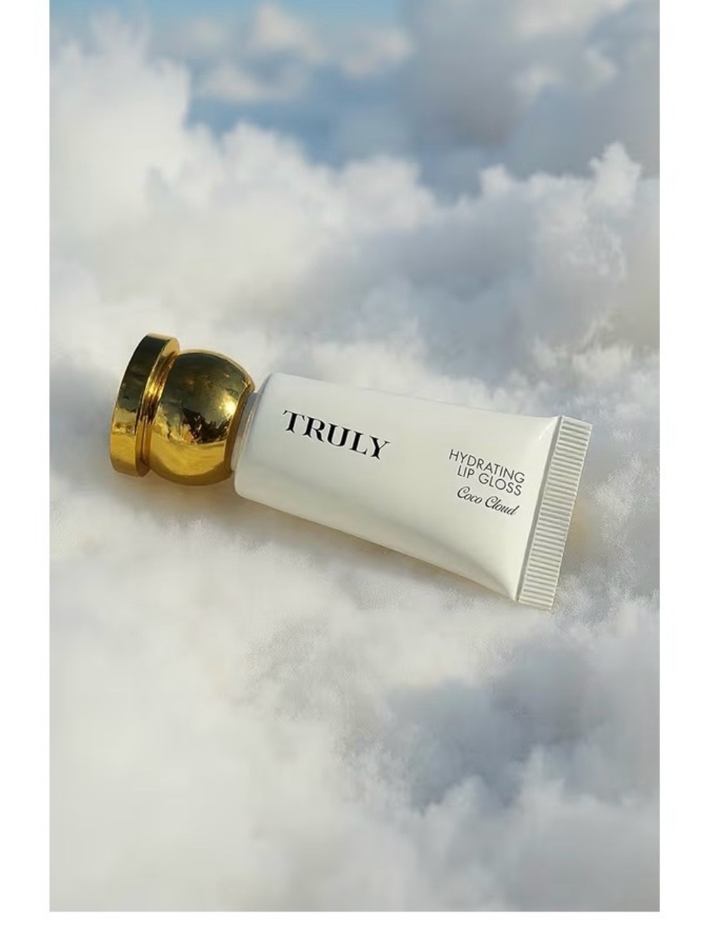 Truly Hydrating Lip Gloss - Coco Cloud full size